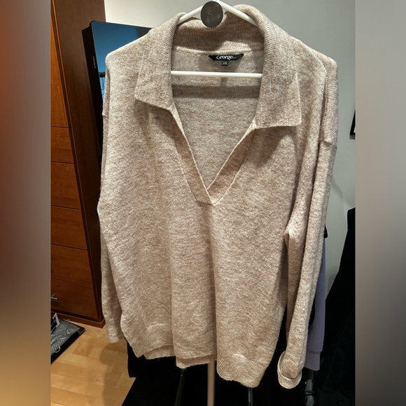 V neck Johnny collar tunic sweater - Picture 1 of 4
